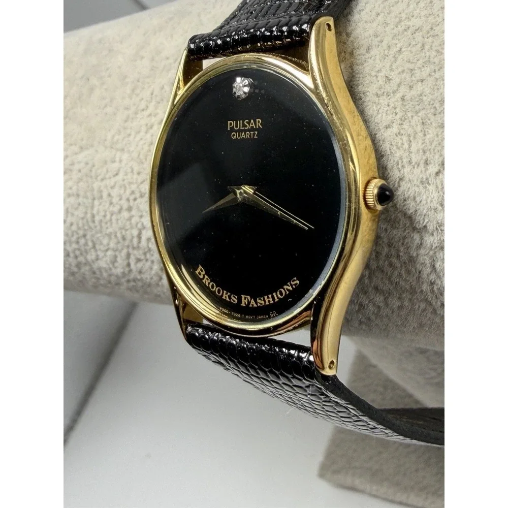 Pulsar V300-7A00‎ New Battery Mens Watch Brooks Fashions 31MM 7.5